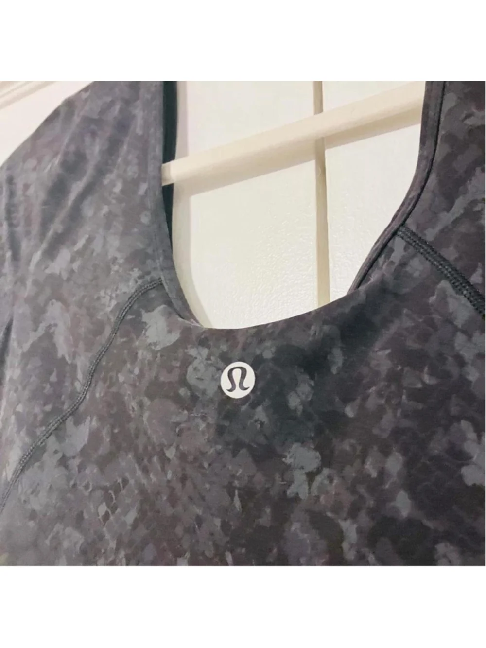 Grey Camo Lululemon Align T-Shirt (Incognito Camo, 6)